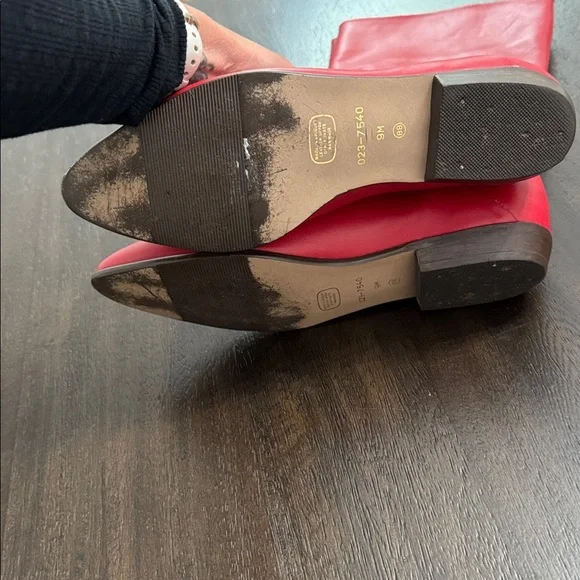 Red Mid High Pointy leather Boots - Picture 5 of 9